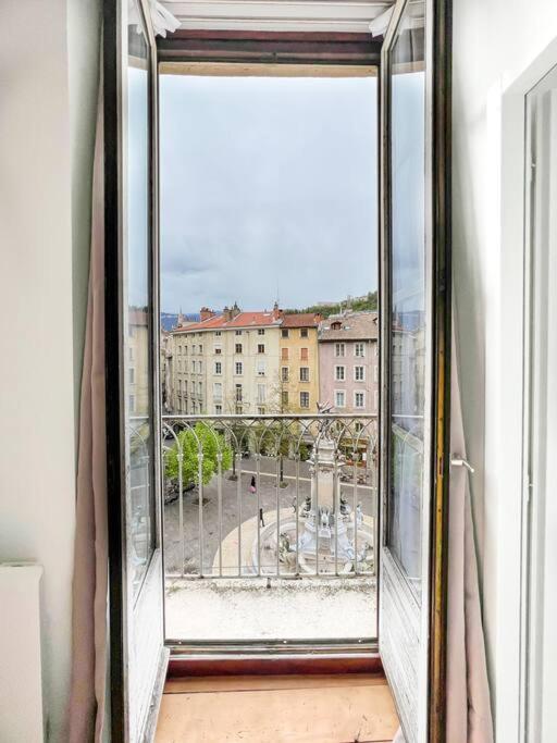 Hyper-Centre De Grenoble, Suite Parentale - Wifi Fibre - Cocon Ngoại thất bức ảnh